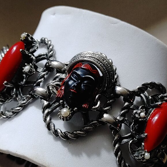 Vintage Selro Selini Bracelet MCM Red Black Enamel Lady Princess Faces Large - Picture 3 of 11